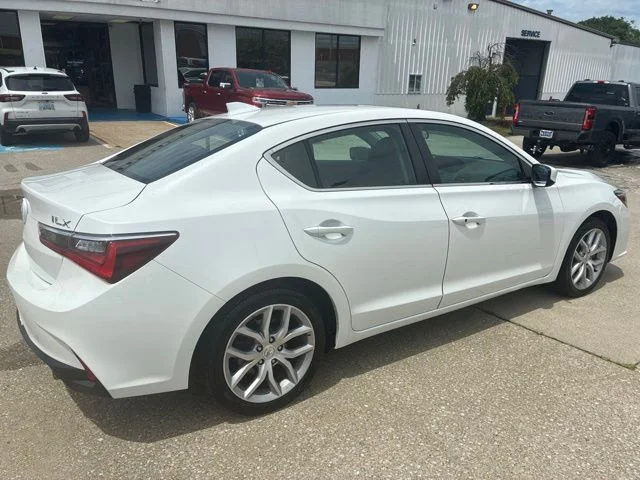 Certified Used 2019 Platinum White Pearl Acura Base image 7
