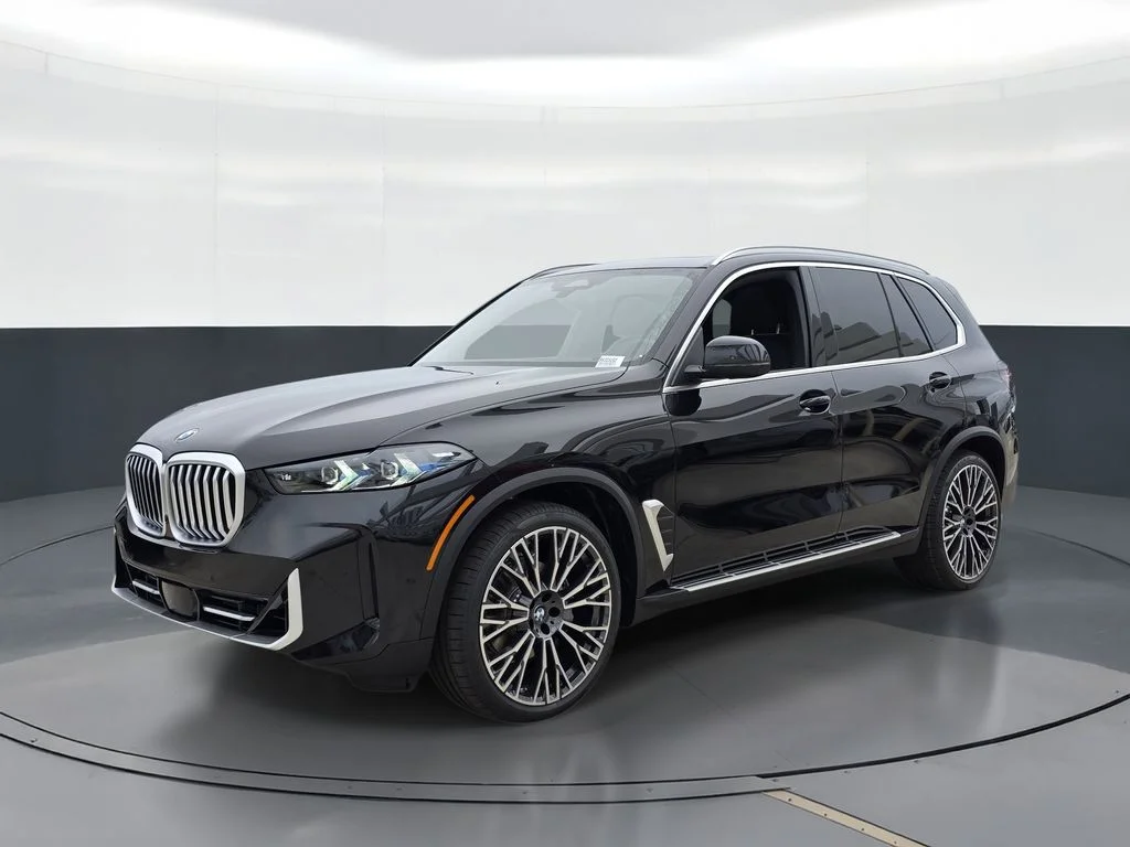 Used 2026 Black BMW sDrive40i image 1