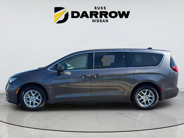 Used 2023 Gray Chrysler Touring L image 2