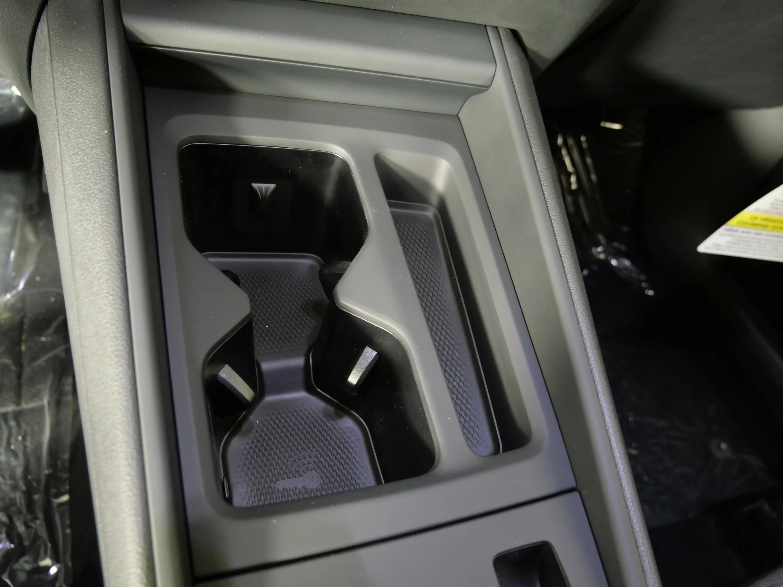 New 2026 Deep Black Pearl Volkswagen S image 25