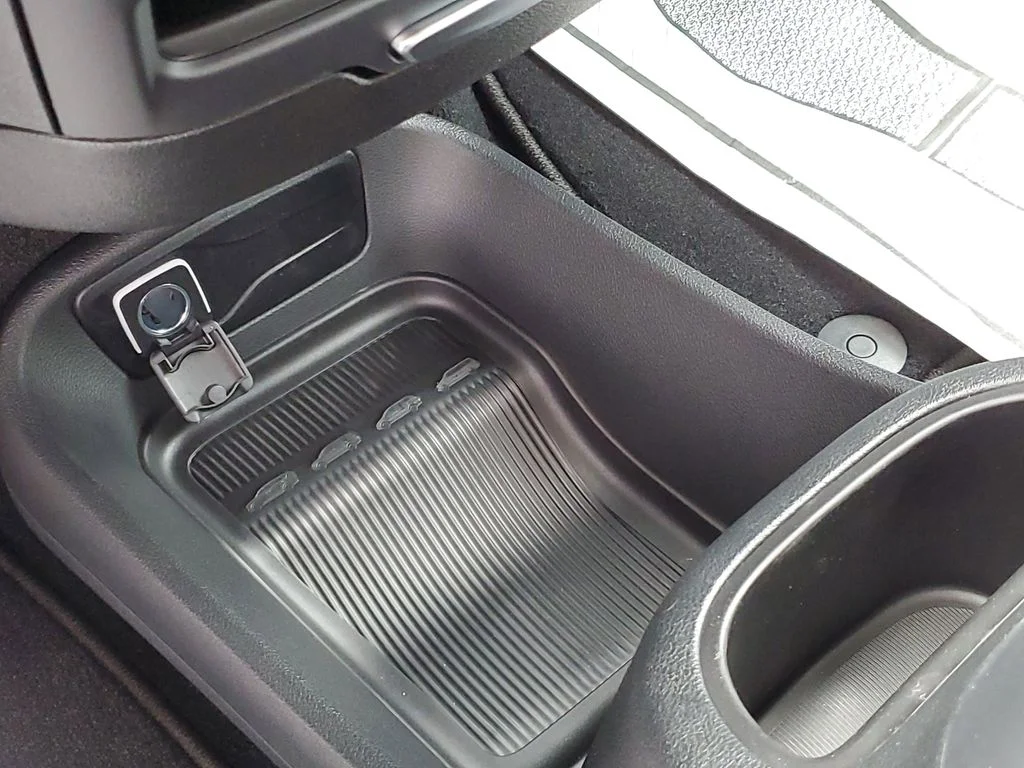 2026 Chrysler Pacifica Select - Photo 22