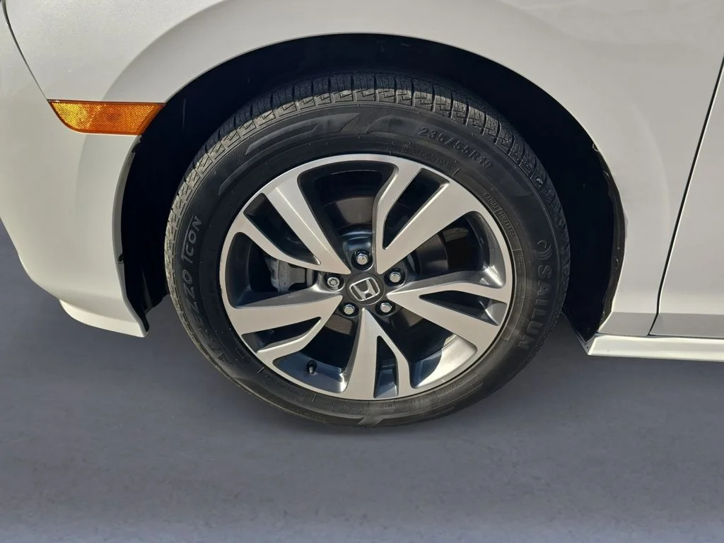 Used 2023 Platinum White Pearl Honda Touring image 10