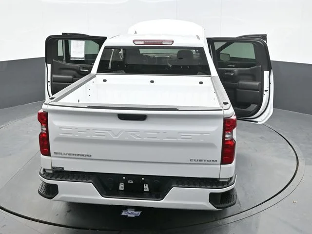 Used 2024 White Chevrolet Custom image 27
