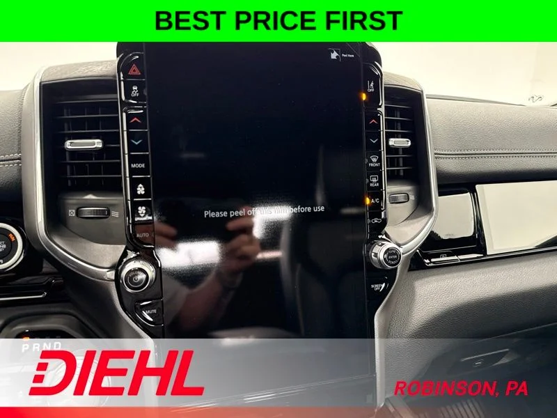 New 2026 Bright White Clear-Coat Exterior Paint RAM Laramie image 31