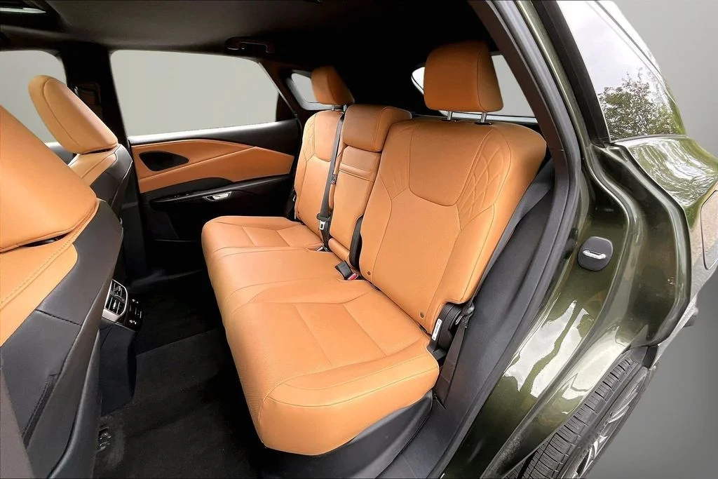 Used 2023 Green Lexus 350 Premium image 26