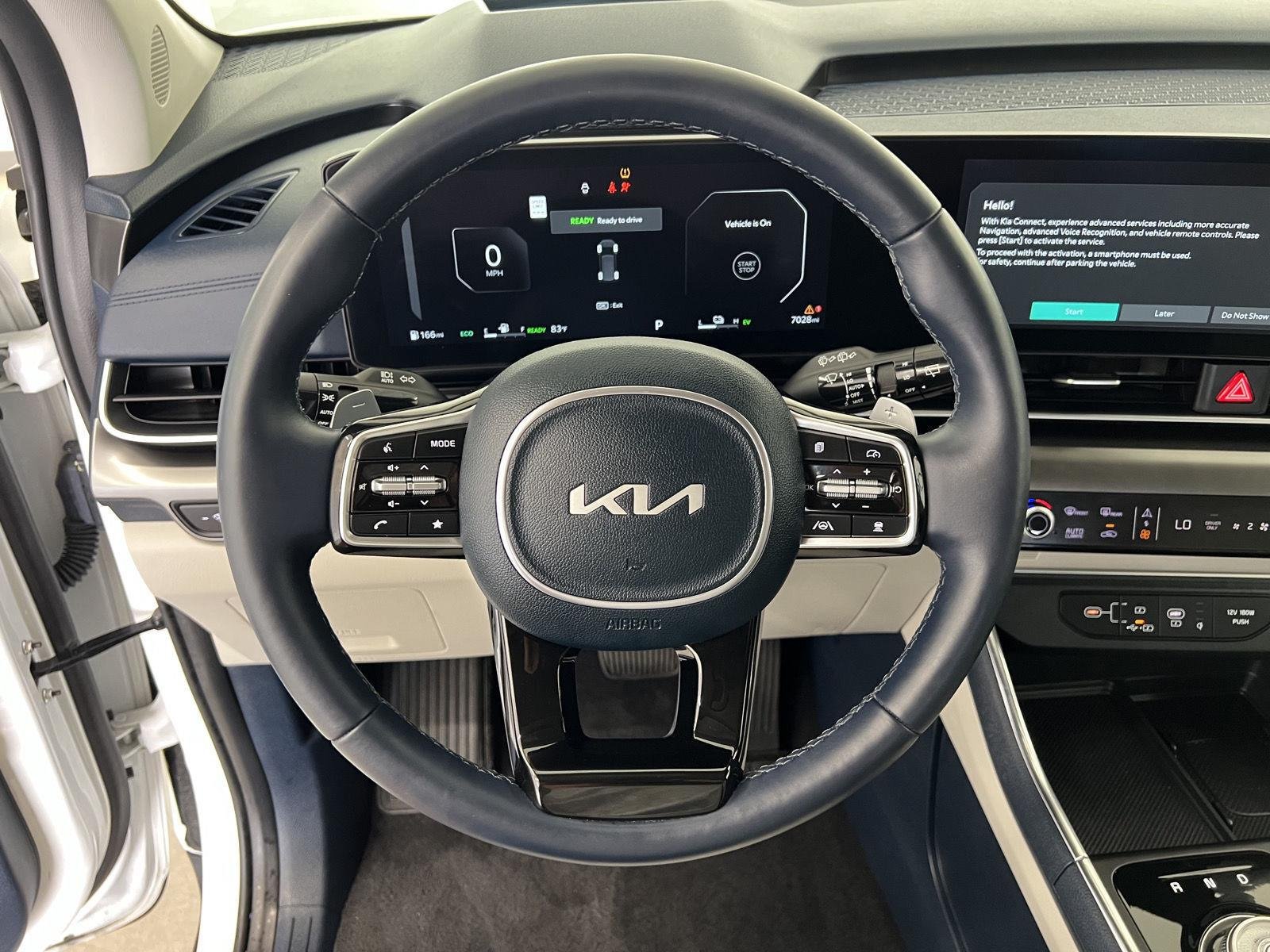 Used 2026 Snow White Pearl Kia SX Prestige image 18