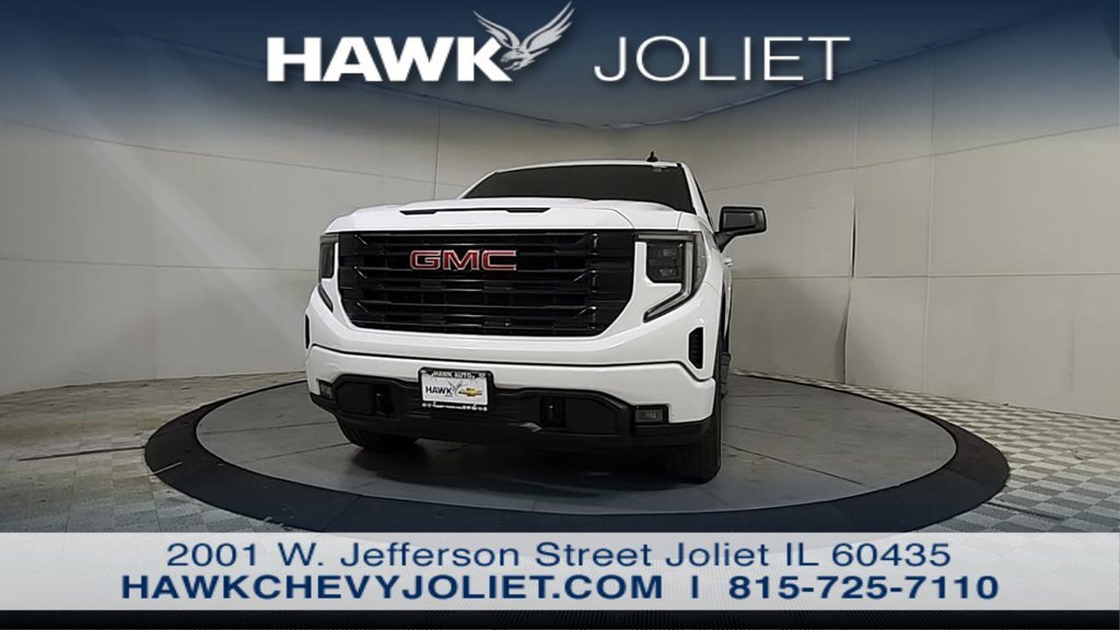 Used 2022 White GMC Elevation image 3