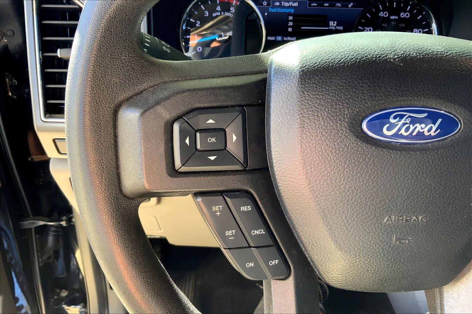 Used 2020 Agate Black Metallic Ford XLT image 23
