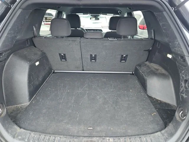 Used 2025 Black GMC Elevation image 17