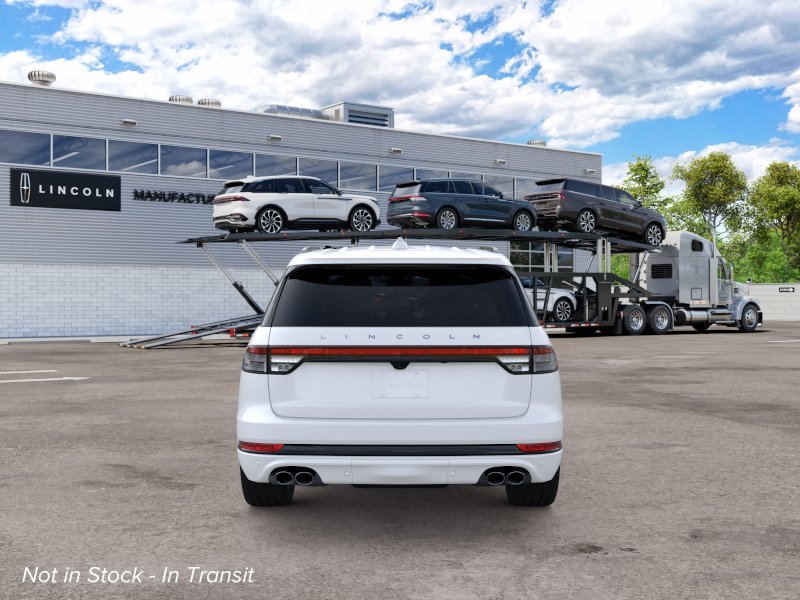 New 2026 Pristine White Metallic Tri-Coat Lincoln Premiere® image 5