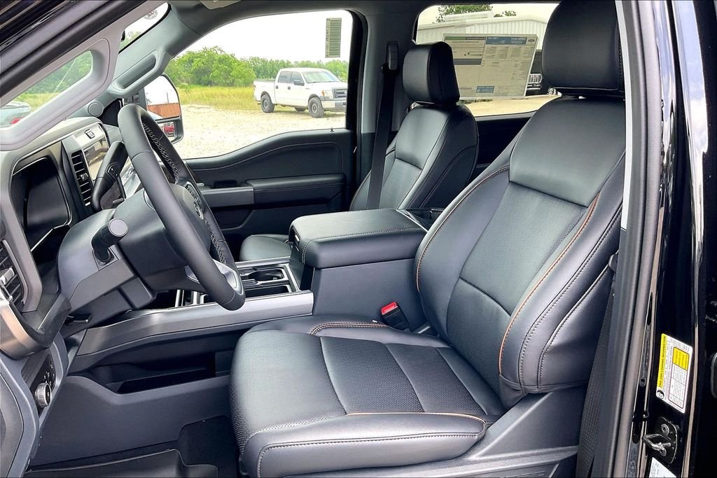 New 2026 Ford Super Duty F-250 Lariat 4D Crew Cab