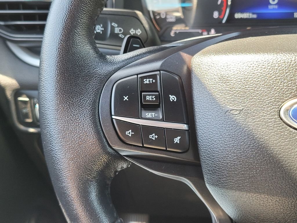 Certified Used 2020 Oxford White Ford XLT image 25