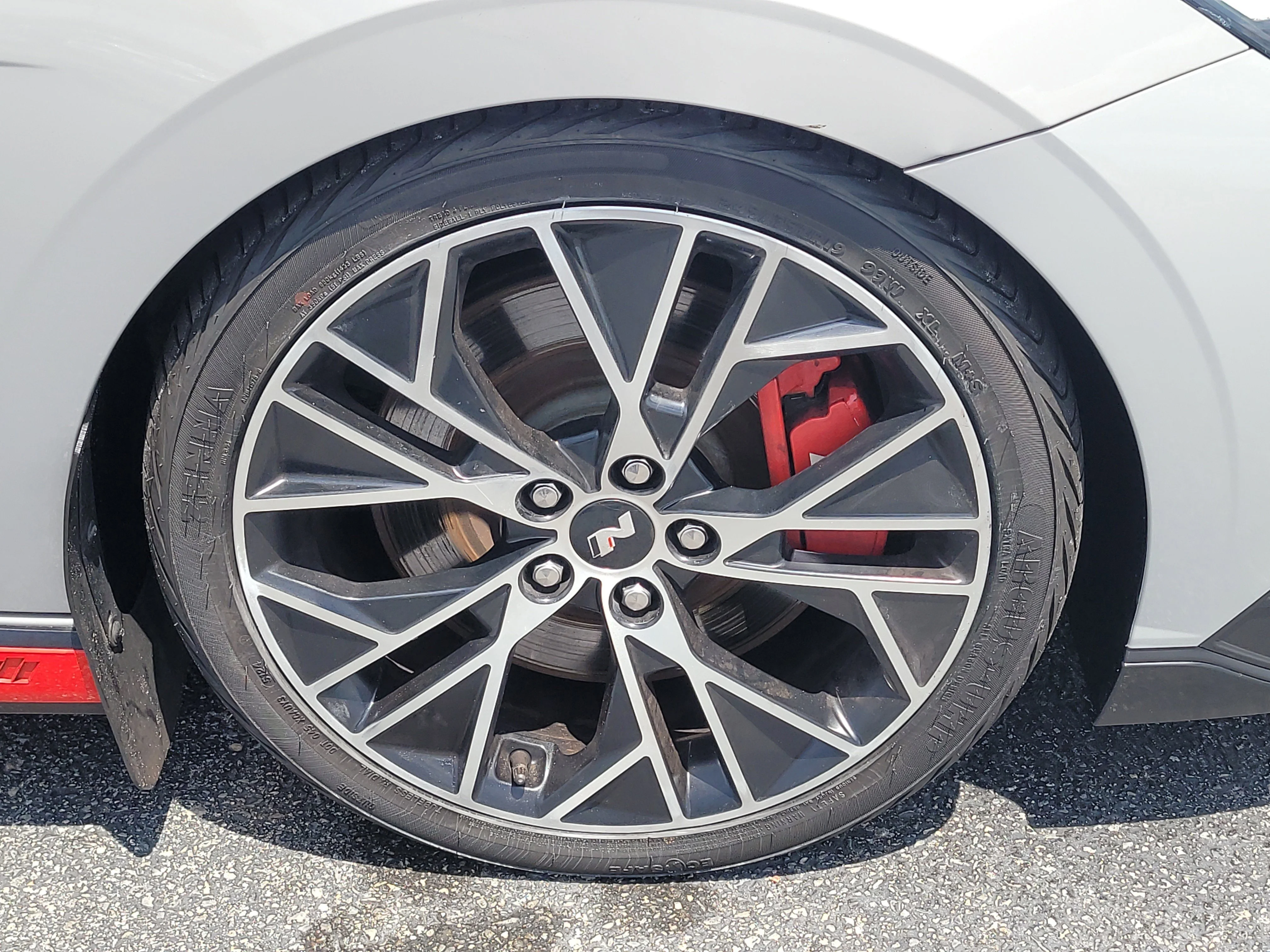 Used 2023 Cyber Gray Hyundai Base image 9