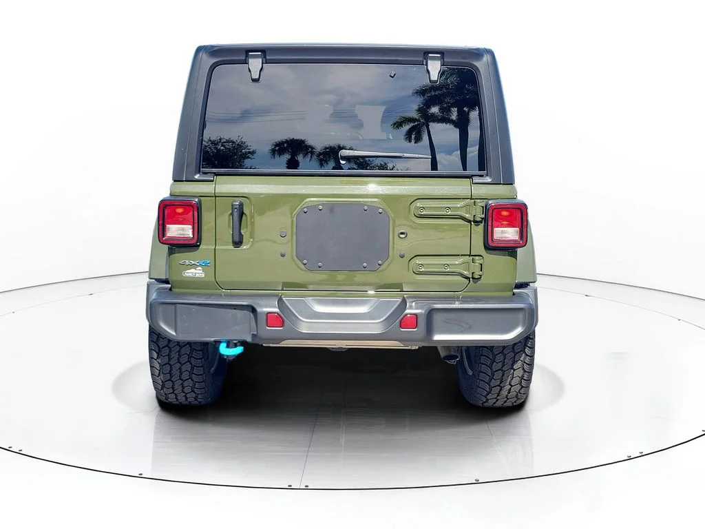 Used 2024 Green Jeep Sport S 4xe image 6