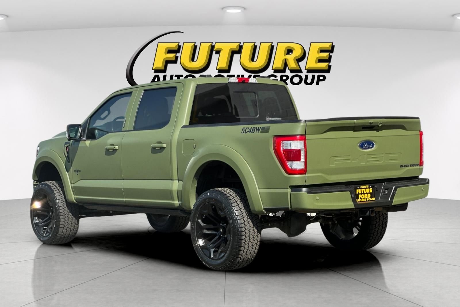 Used 2022 Black Ford Lariat image 5