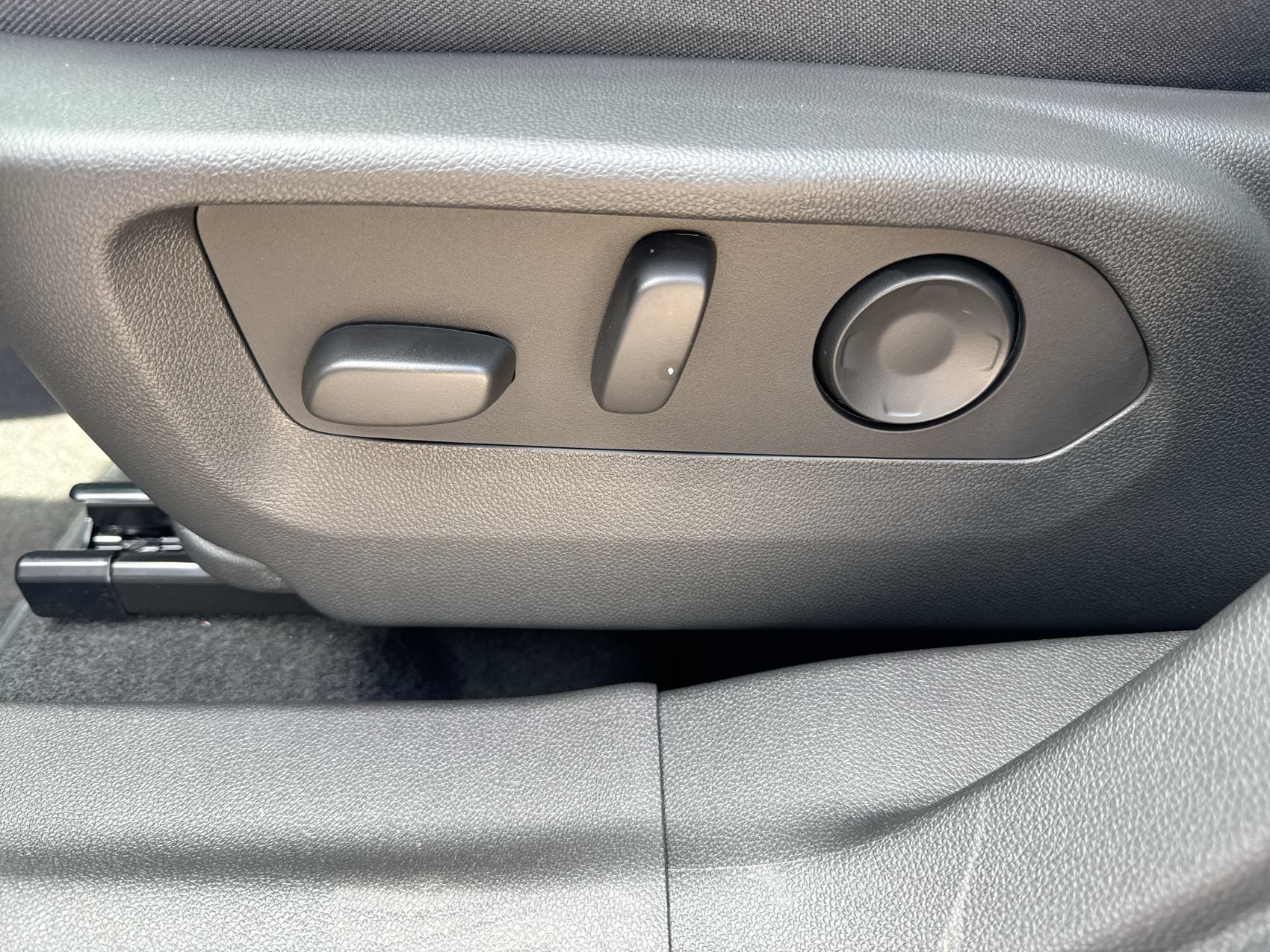 New 2026 Moonstone Gray Metallic Buick Preferred image 12