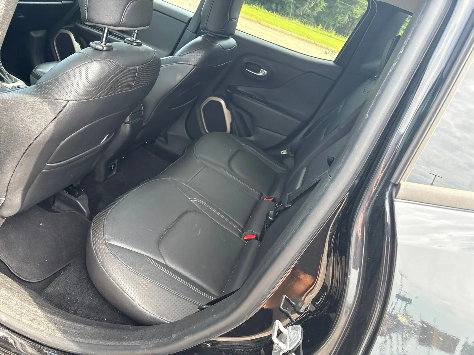 Used 2015 Black Jeep Limited image 7