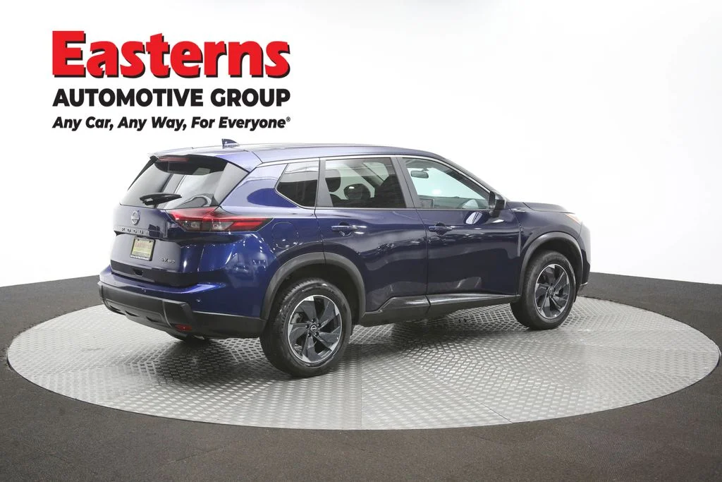 Used 2024 Blue Nissan SV image 41
