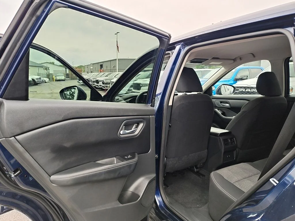 Used 2025 Blue Nissan SV image 29