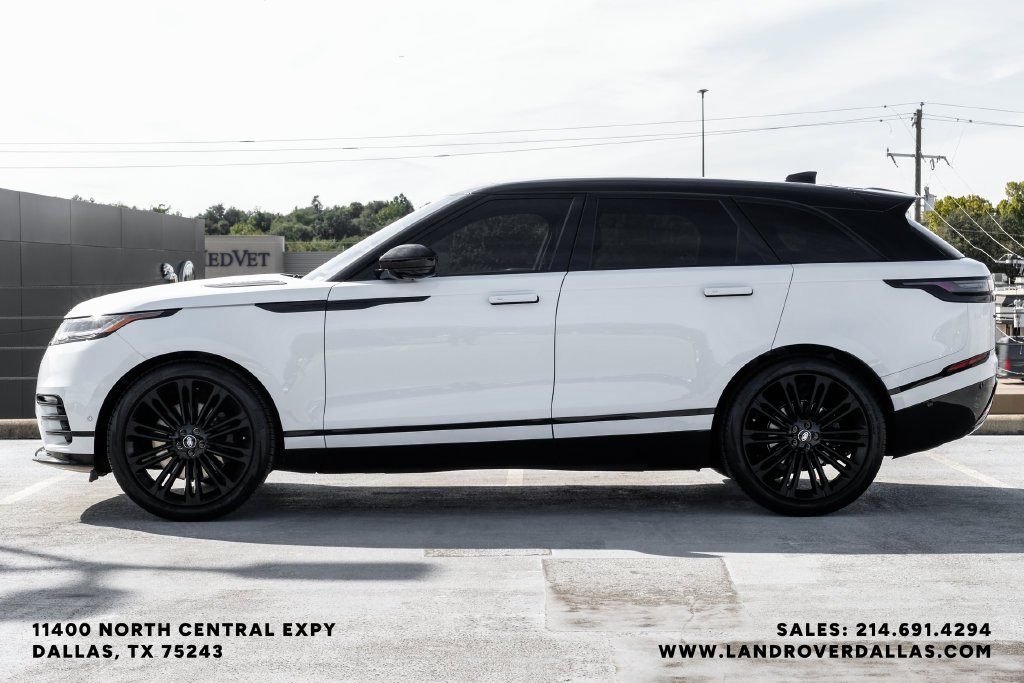 Certified Used 2026 White Land Rover Dynamic SE image 9