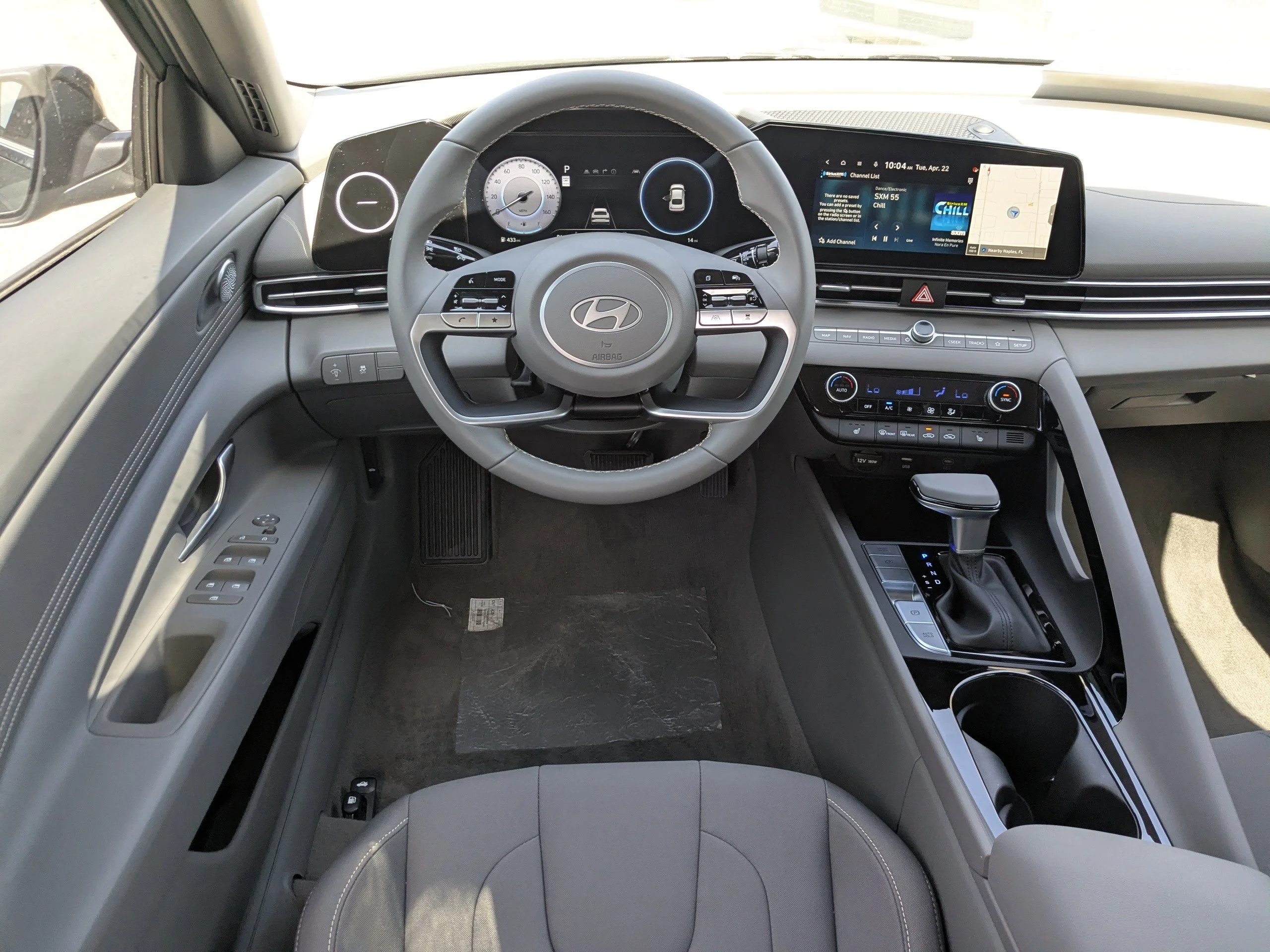 2025 Hyundai Elantra SEL - Photo 10