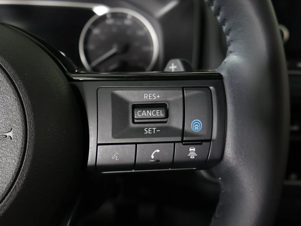 Used 2023 Black Nissan SV image 44