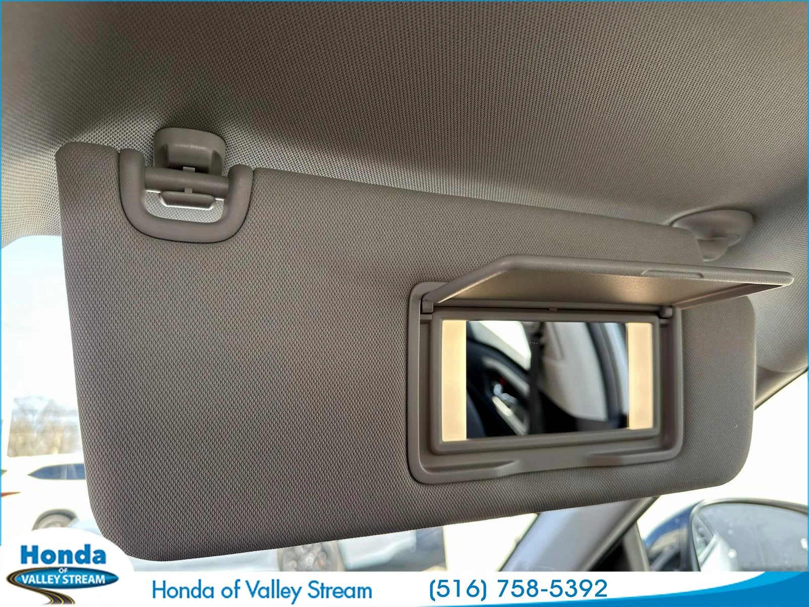 Certified Used 2025 Platinum White Pearl Honda SE image 28