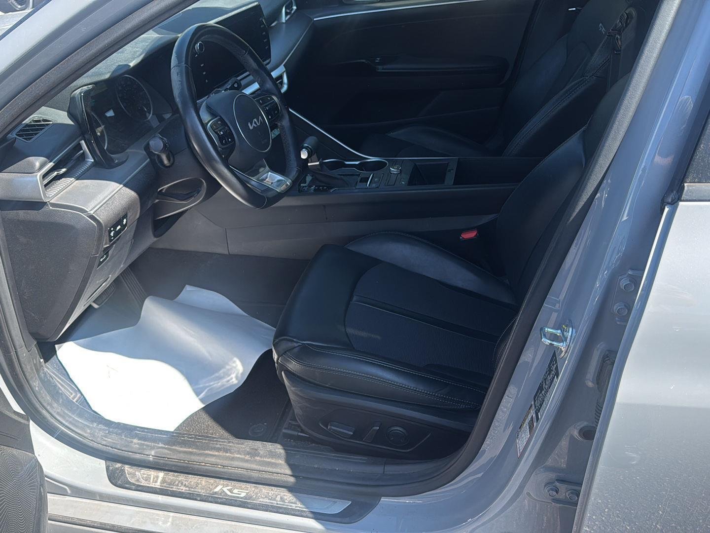Used 2022 Wolf Gray Kia GT-Line image 7