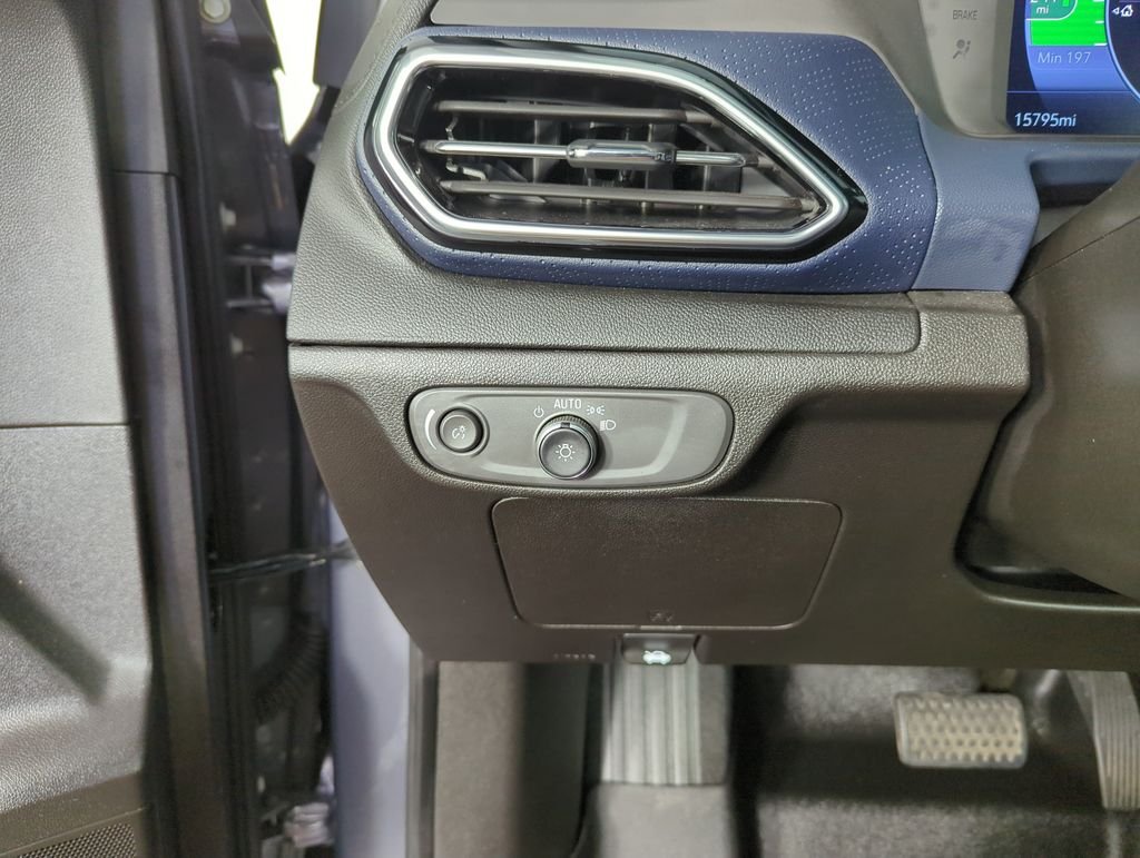 Used 2023 Gray Chevrolet Premier image 19