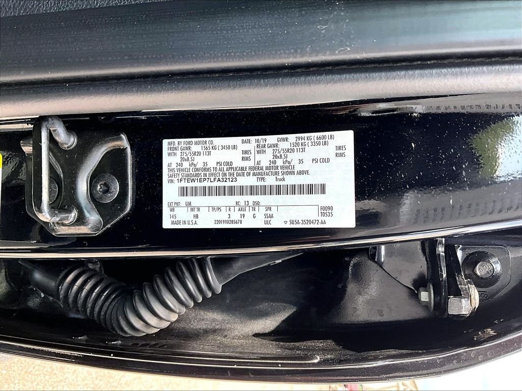 Used 2020 Black Metallic Ford Lariat image 36