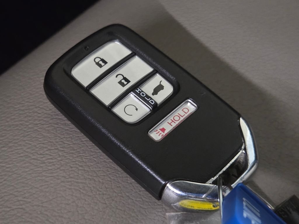 Used 2016  Honda EX-L image 37