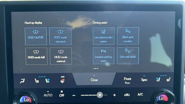 Used 2025 Mica Lexus 550 Luxury+ image 40