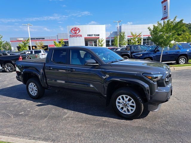Used 2025  Toyota SR5 image 6