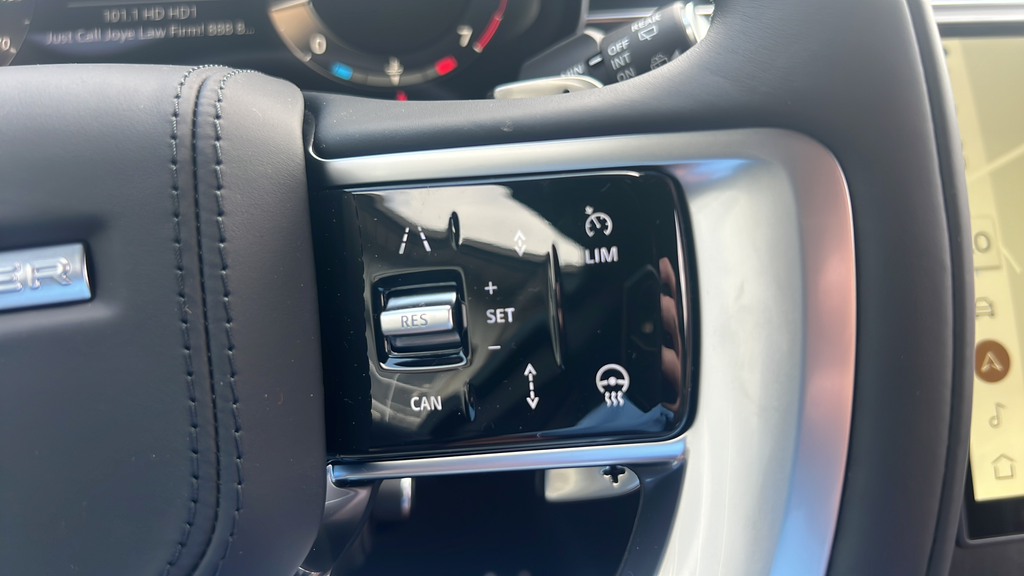 New 2027 White Land Rover SE image 32