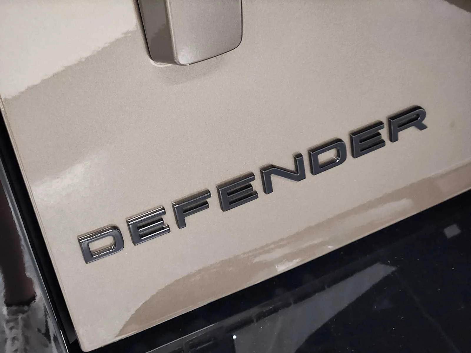 New 2026 Gondwana Stone Metallic Land Rover S image 24