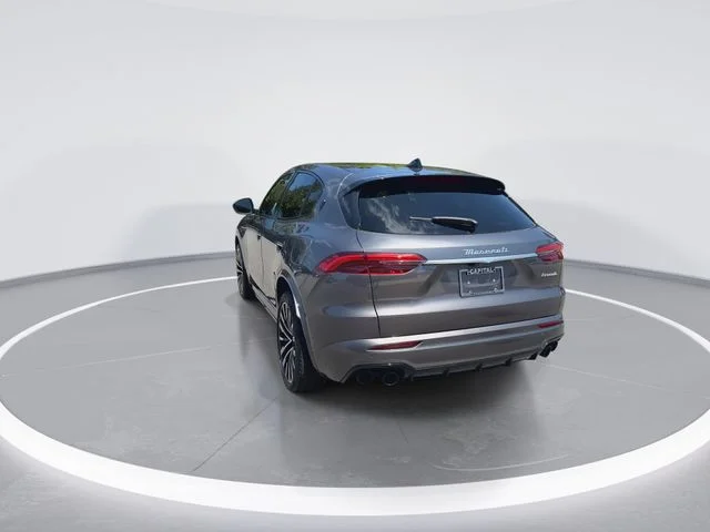 Used 2023  Maserati Modena image 7