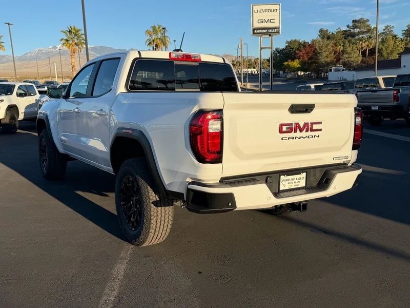 New 2026 Summit White GMC Elevation image 5