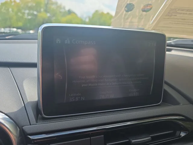 Used 2017  Mazda Grand Touring image 18