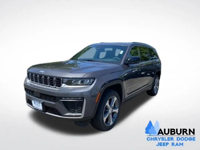 New 2026 Baltic Gray Metallic Clear-Coat Exterior Paint Jeep Limited image 3