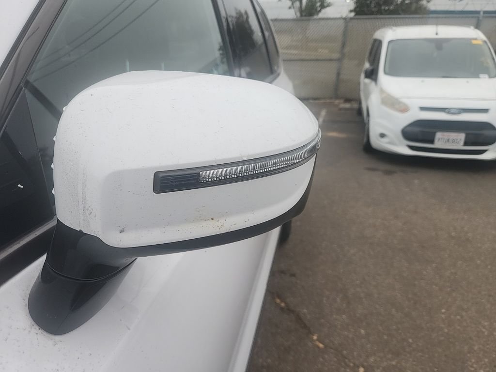 Used 2023 White Kia SX-Prestige X-Line image 7