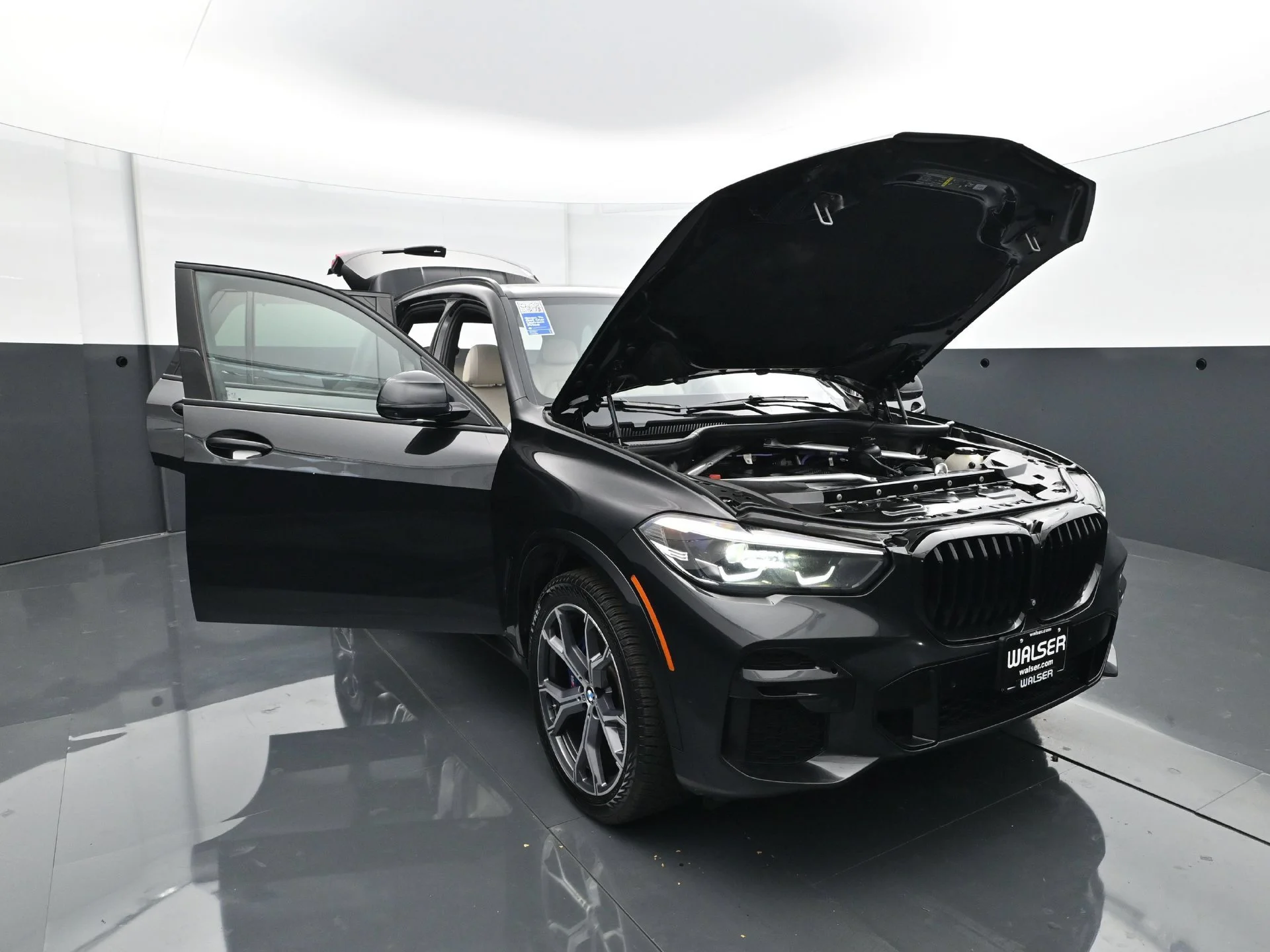 Used 2022 Black Sapphire Metallic BMW xDrive40i image 39