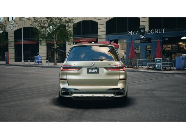 New 2027 Green Metallic BMW xDrive40i image 5