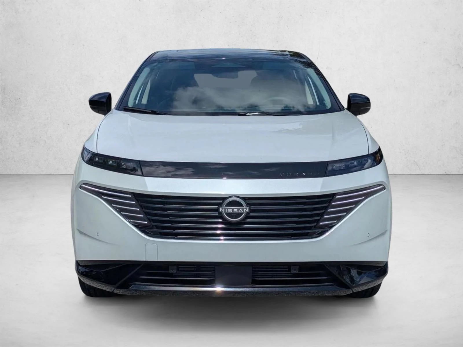 Used 2026 Everest White Pearl Tricoat/Super Black Nissan Platinum image 2
