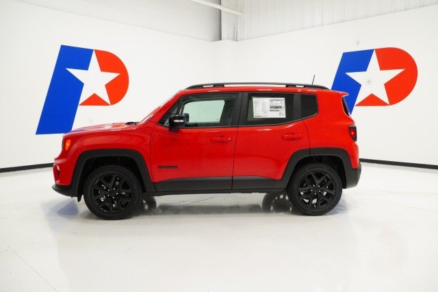 Used 2023 Colorado Red Clearcoat Jeep Altitude image 9