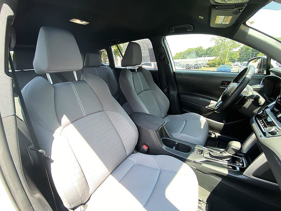 Used 2023 Wind Chill Pearl Toyota Hybrid SE image 20