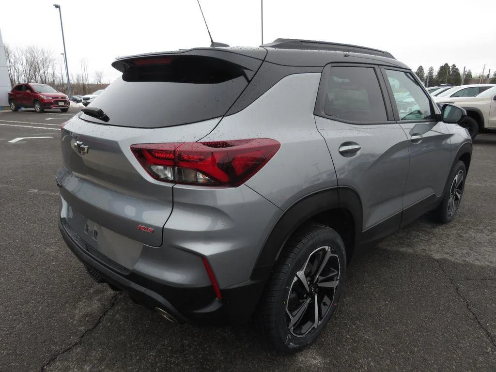Used 2023 Sterling Gray Metallic Chevrolet RS image 5