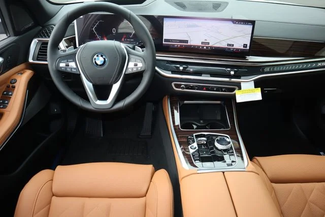 2026 BMW X5 50e - Photo 14