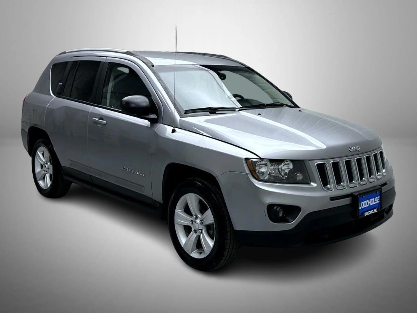 Used 2017 Silver Jeep Sport image 3