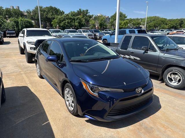 Used 2026  Toyota LE image 1
