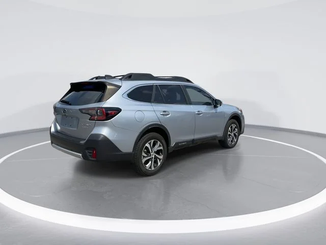 Used 2022 Silver Subaru Limited image 7